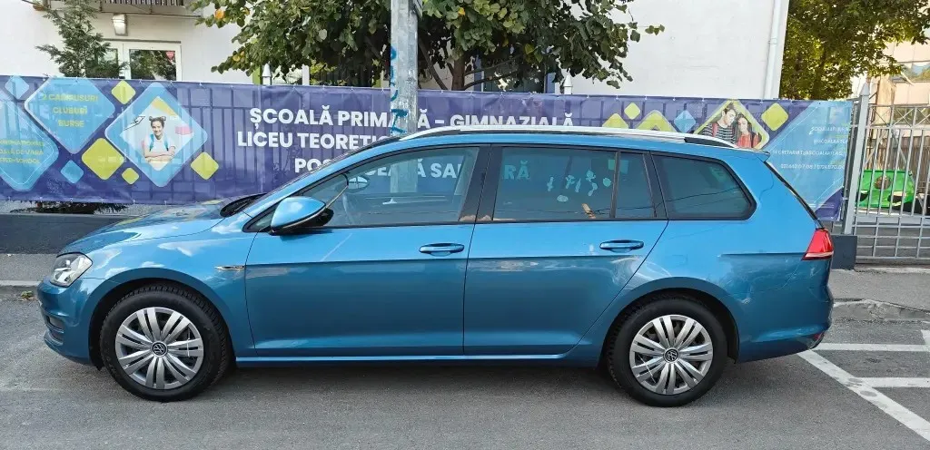 Volkswagen Golf 7 Variant 2 0 TDI BlueMotion Technology DSG Lounge 5 990 eur
