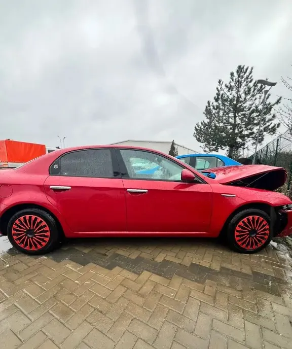 V Acirc ND ALFA ROMEO 159 AVARIAT 4 500 lei