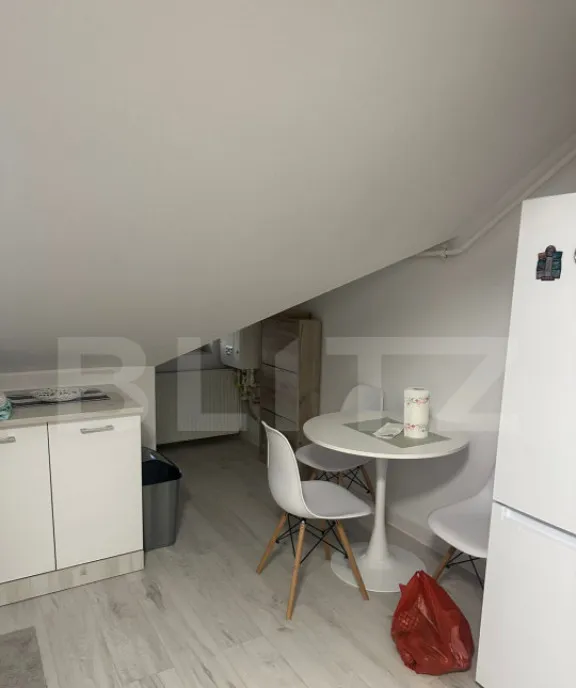 Garsoniera 38 mp utii zona Clinica Nord