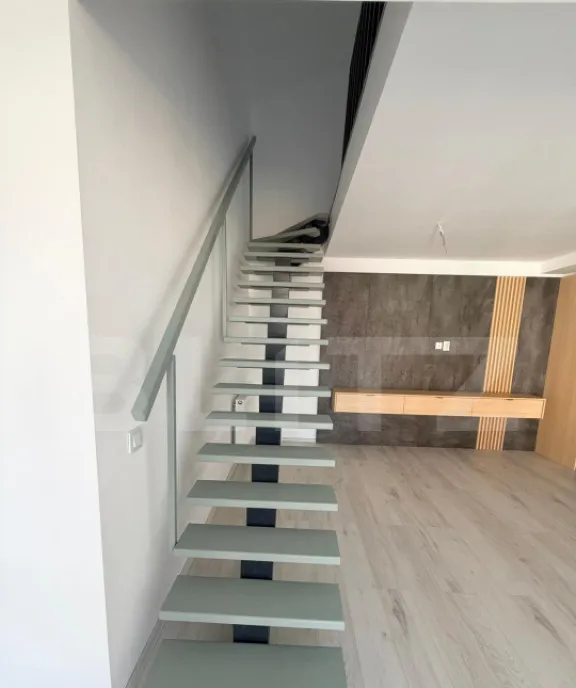Apartament 4 camere - 120 mp utili mobilat utilat 148800EU