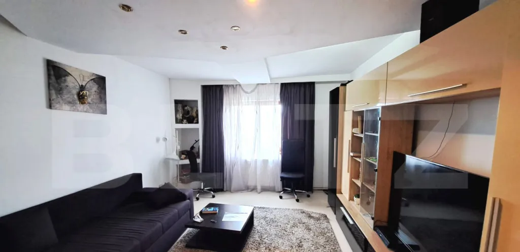 Apartament 4 camere 76 60 mp zona Tractorul