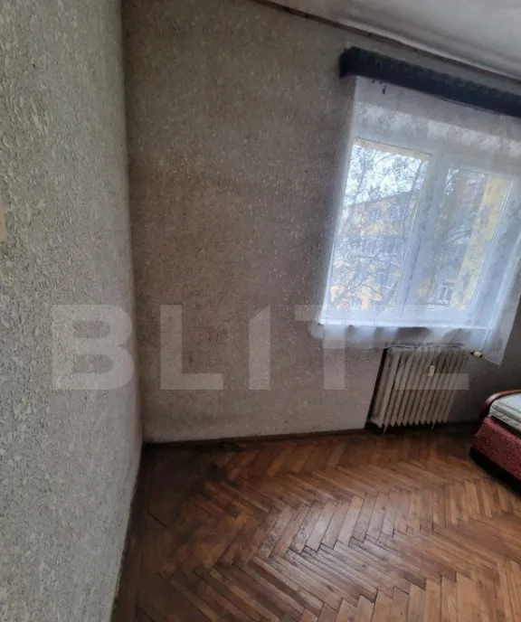 Apartament 4 camere 57 5 mp zona Universitatii