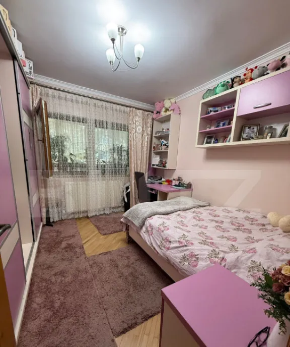 Apartament 4 camere etaj intermediar cartier Burdujeni