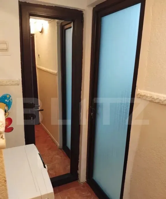 Garsoniera de vanzare semidecomandat 20 mp zona Micro 19