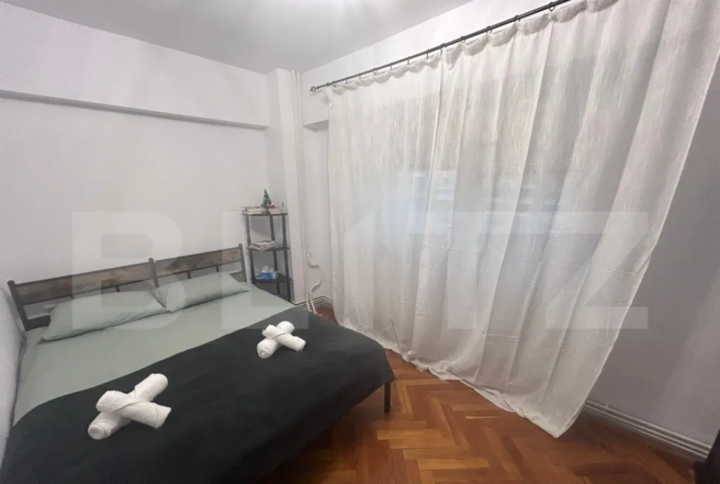 Apartament 3 camere 83 21 mp totali Calea Bucuresti Unive