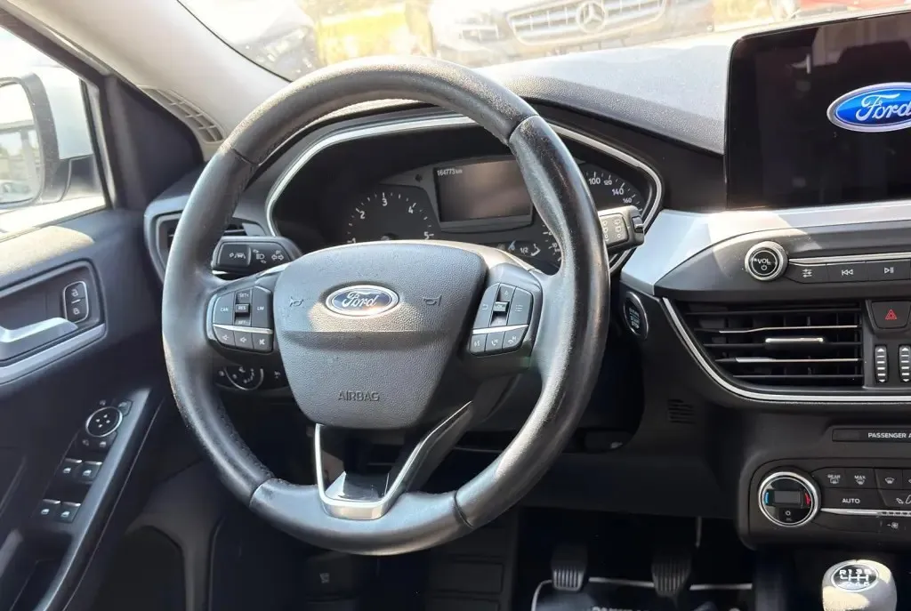 Ford Focus 1 5 EcoBlue 3 800 eur