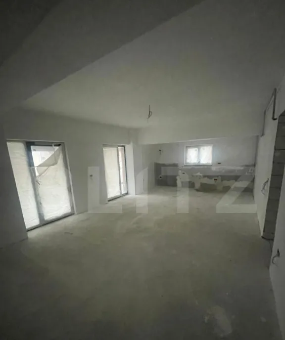 Apartament 3 camere 91 mp zona Valea Rosie