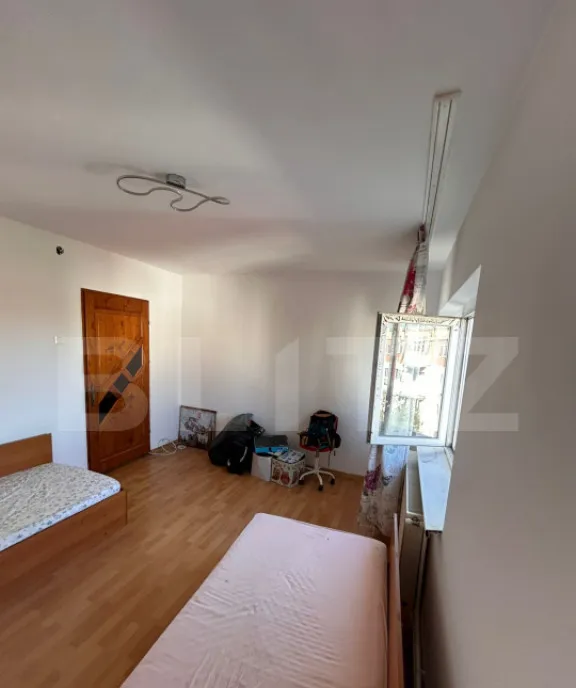 Apartament de 3 camere 53 22 mp zona Primariei Filias