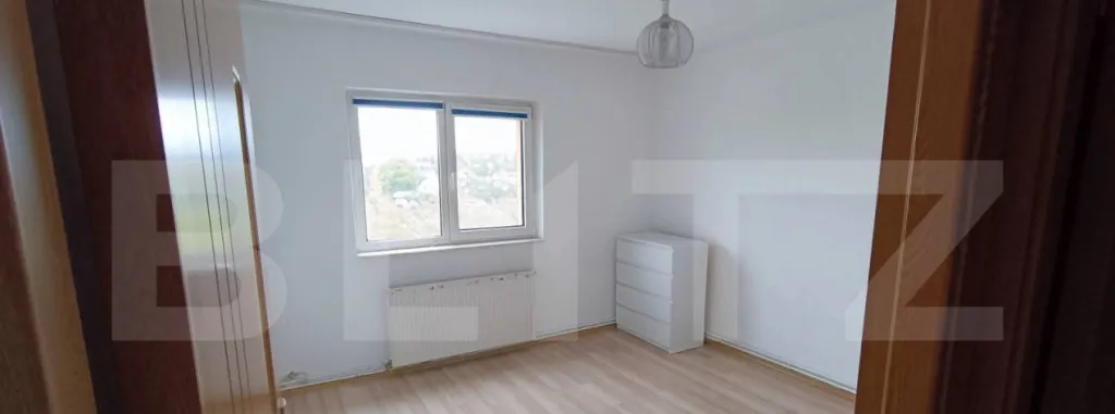 Apartament 3 camere decomandat 66 mp Lapus Arges zona Su