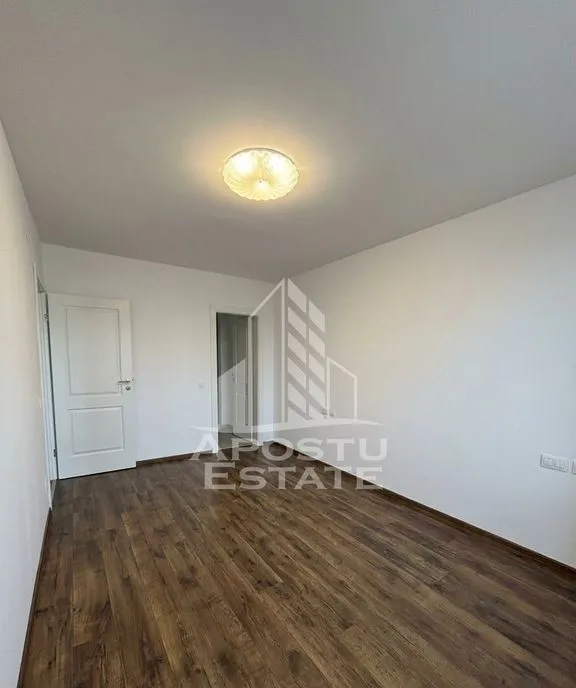 Duplex smart pe parter 4 camere despartit prin zid dublu Sanandrei