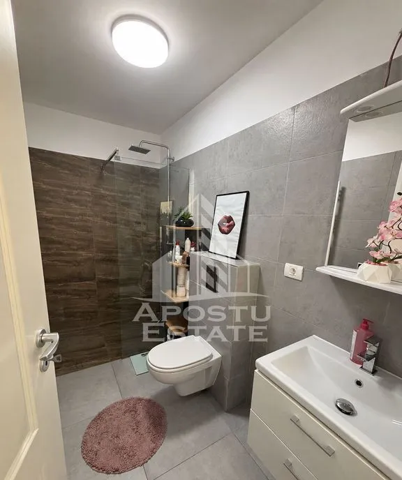 Duplex smart pe parter 4 camere despartit prin zid dublu Sanandrei