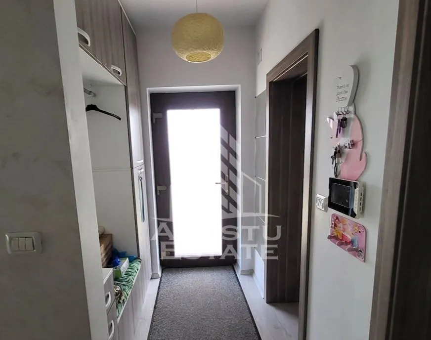 Duplex despartit prin zid dublu 4 camere 2 bai Dumbravita Kaufland