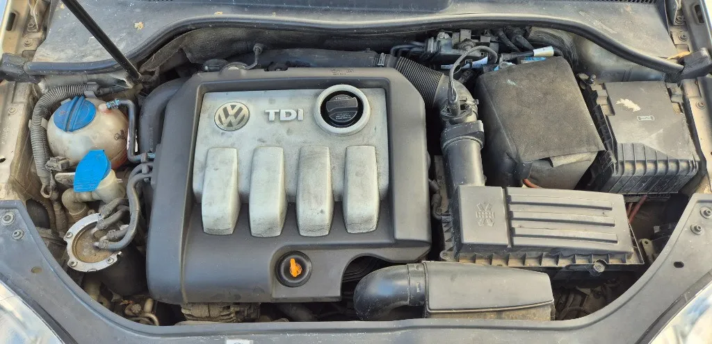 Volkswagen Jetta 2007 1 9 TDI Climatronic 2 seturi roti vara/iarna 4 650 eur