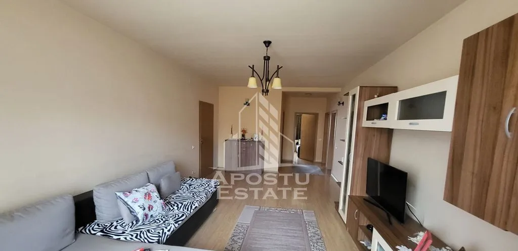 Casa cu 7 camere si garaj Dumbravita