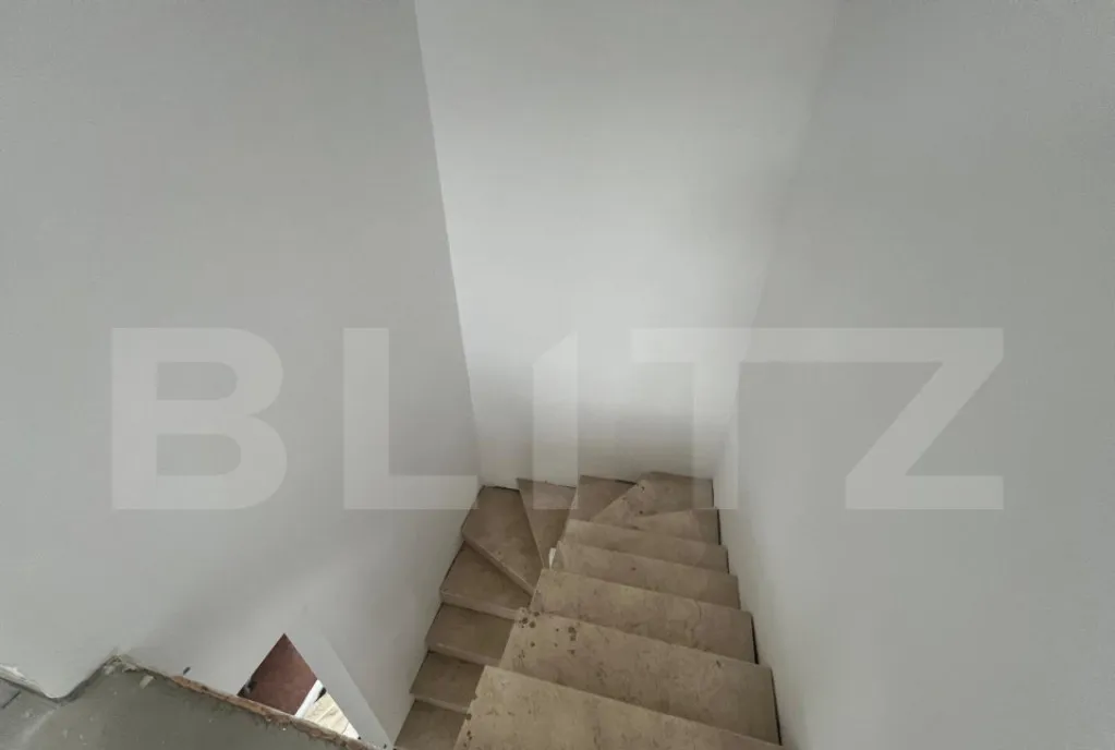 Casa P 1 114 mp teren 280 mp Bariera Valcii zona Spi