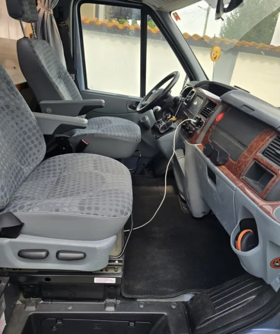 Autorulota Laika X595C ndash Ford Transit ndash 2008 ndash M1 27 500 eur