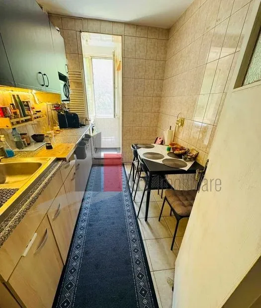 Alexandru Obregia vanzare apartament decomandat 3 camere