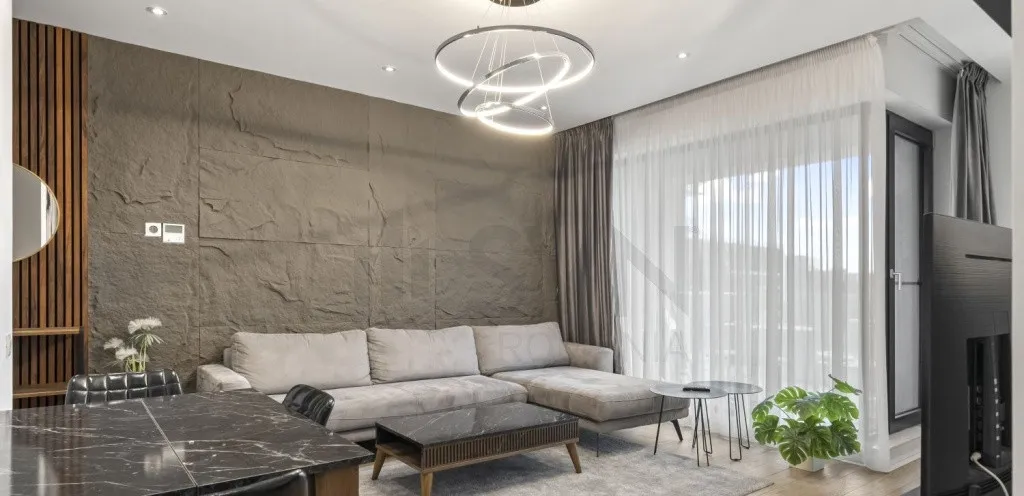 Apartament 3 camere de inchiriat Teiul Doamnei