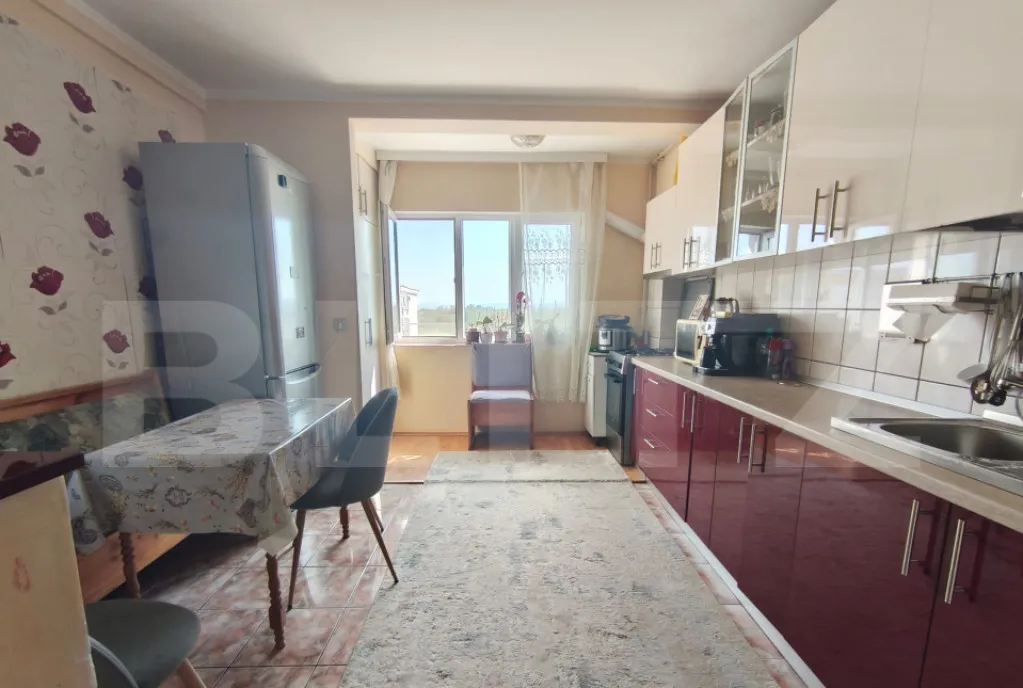 Apartament 2 camere decomandate 51 5 mp boxa 8 mp Intr