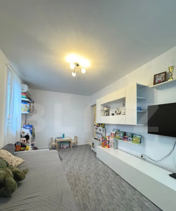 Apartament decomandat 2 camere 58mp balcon renovat zona
