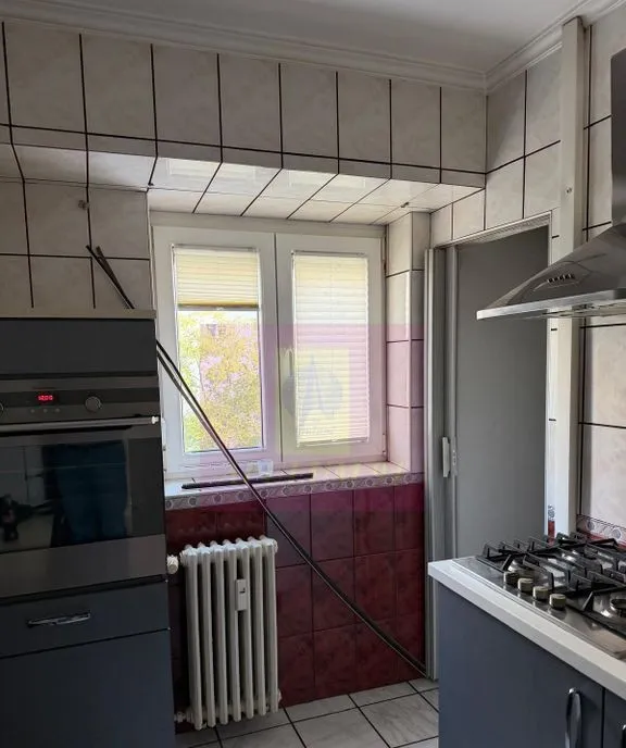 Apartament 3 camere Nerva Traian stradal