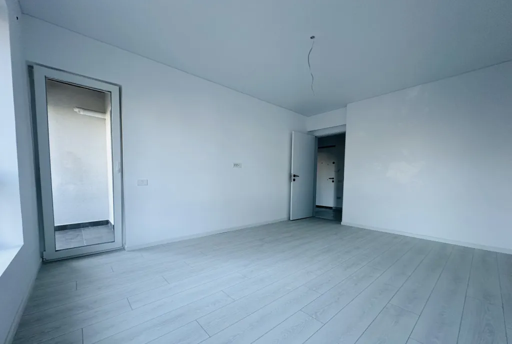 Spatiu decomandat birou Imobil nou Drumul Binelui Loc