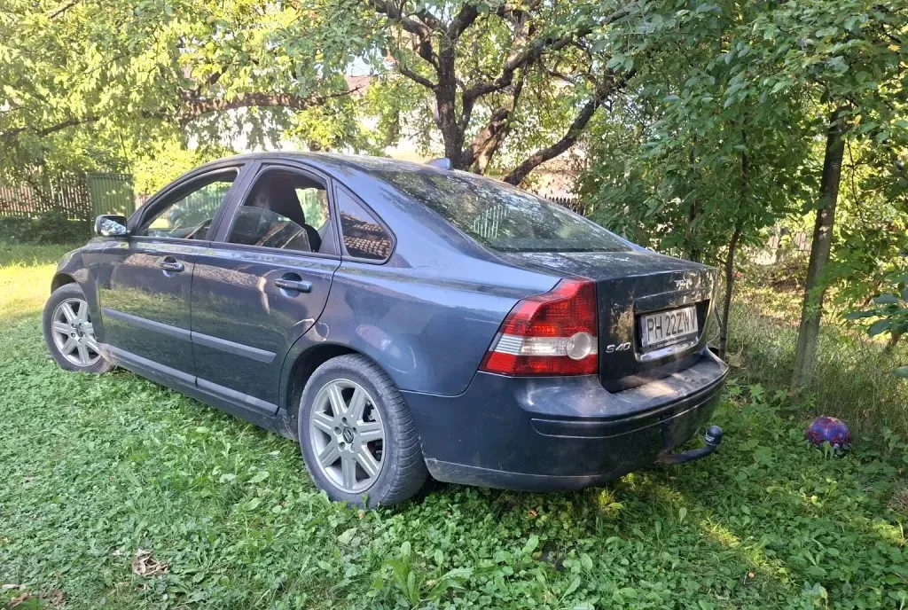 Volvo s40 1 6 1 400 eur
