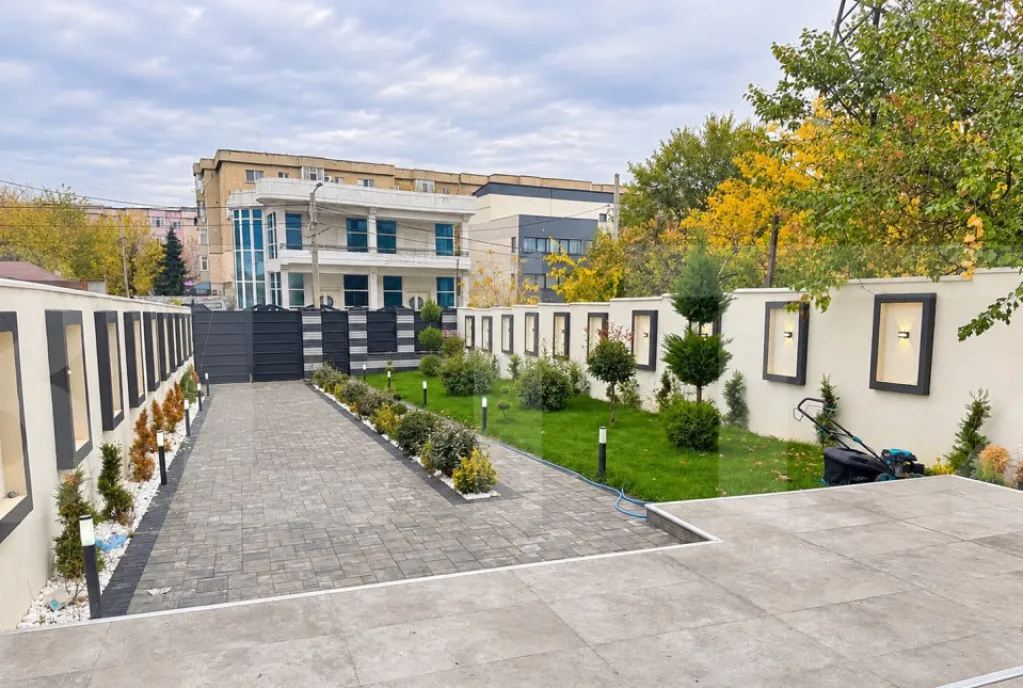 Casa de lux in Craiova zona 1 Mai