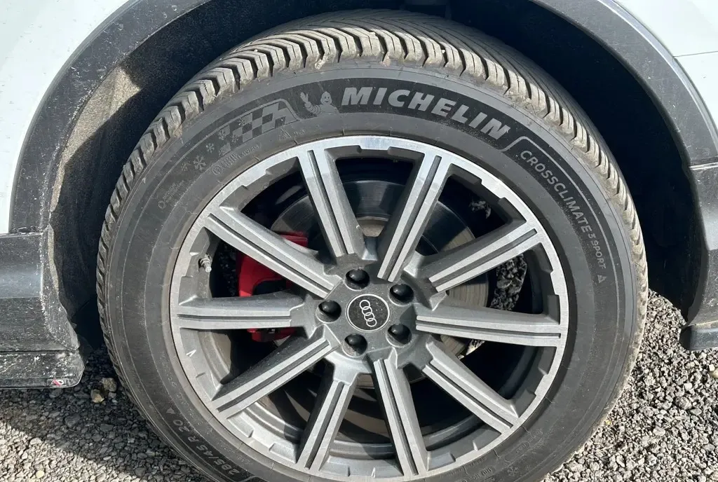 Audi Q7 55 TFSIe Quattro S-Line / Plug-In Hybrid / 396 CP / Impecabil / Istoric 45 000 eur