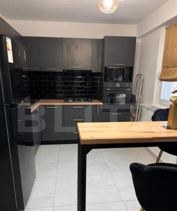 Apartament lux 2 camere bloc nou parcare privata Facultat
