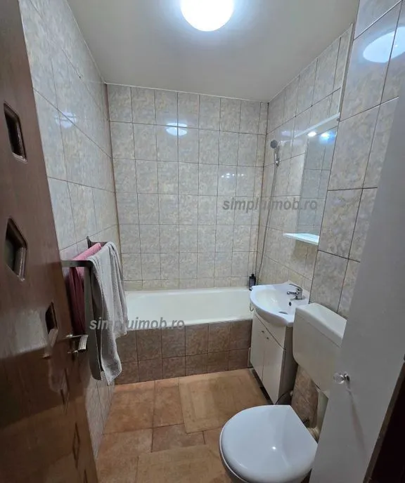 2 Camere Metrou 1 Decembrie