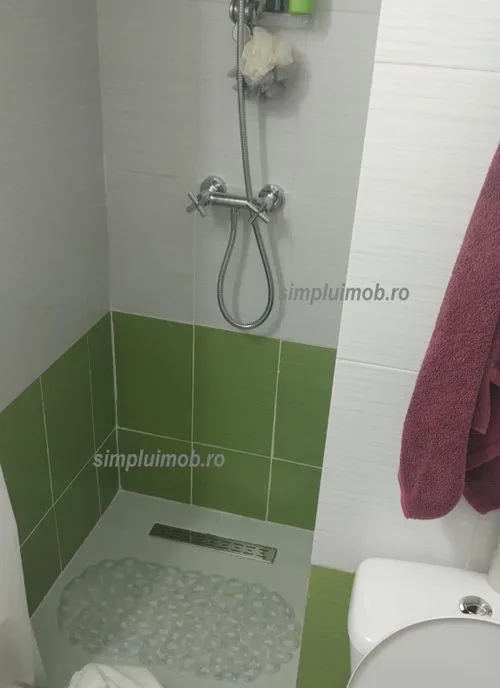 2 Camere Metrou 1 Decembrie
