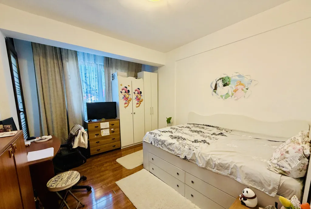 Apartament 2 camere mobilat si utilat complet Str Tineretul