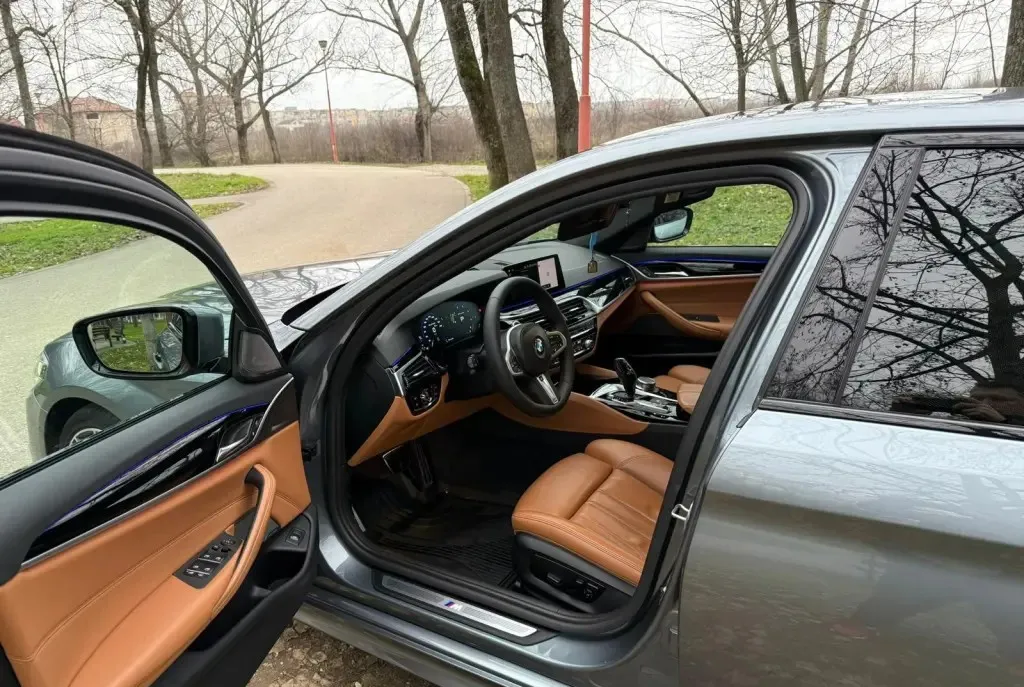 BMW 520xd trapa Aut M Sport Edition HUD 27 490 eur