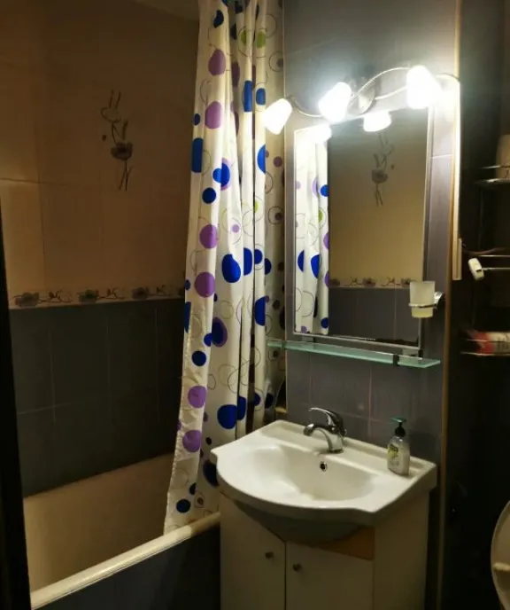 Zona faleza apartament 2 camere decomandat 52MP etaj 5