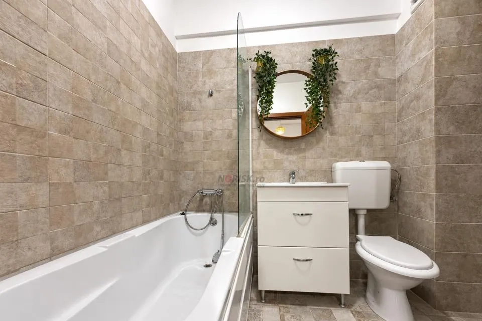 Titan apartament 3 camere decomandat 73 mp 2018 parcare
