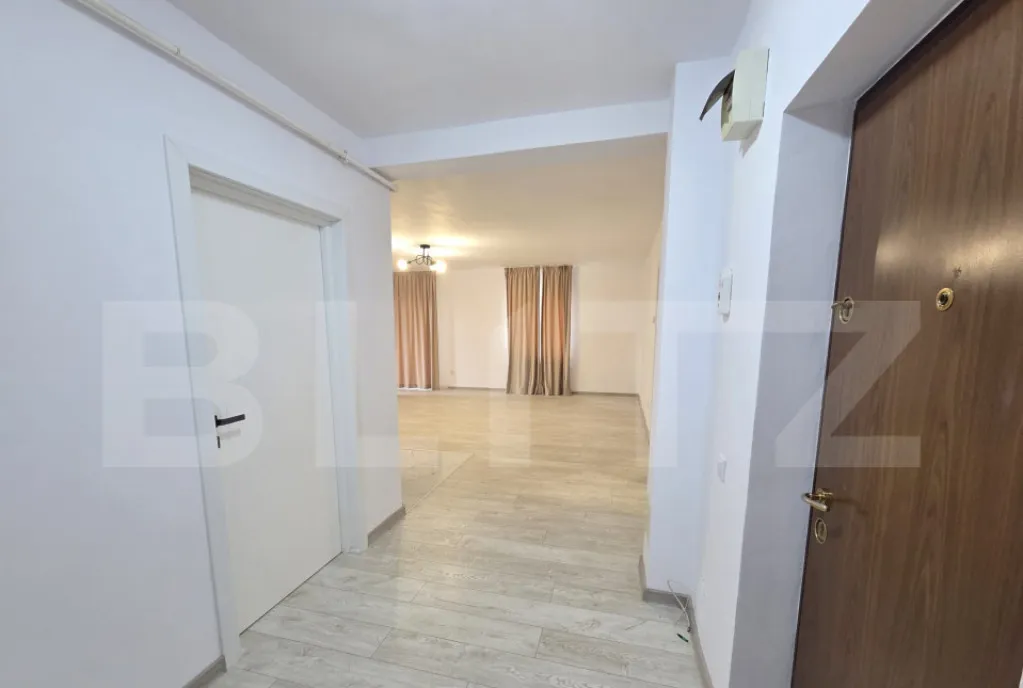 Apartament 3 camere parcare 2 balcoane 75 mp zona Floril