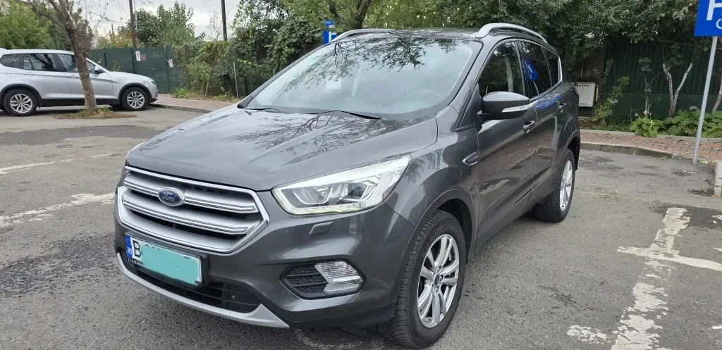 Ford Kuga Automat 4x4 150 cai Euro 6 9 250 eur