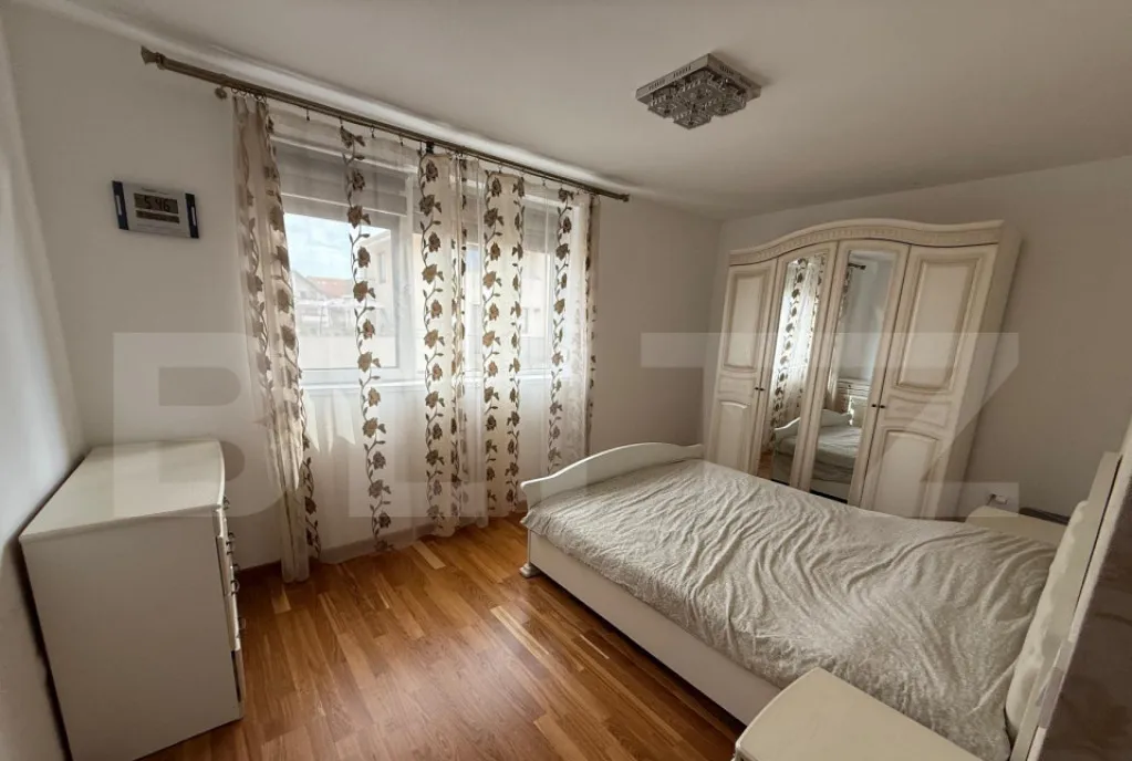 Apartament de vanzare 39 mp zona Florilor
