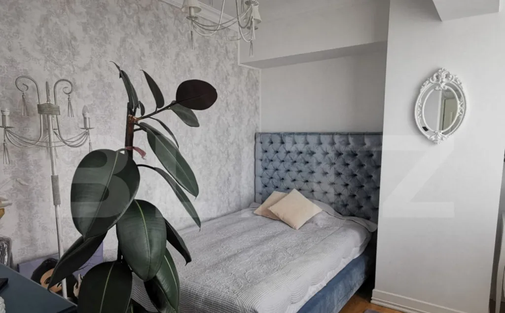 Apartament cu 4 camere 170 mp pretabil si spatiu comercial