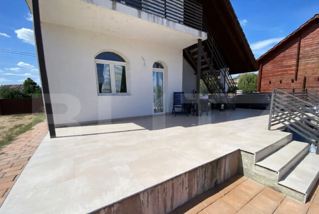 Casa 5 camere 168 mp teren 1000 mp Sag