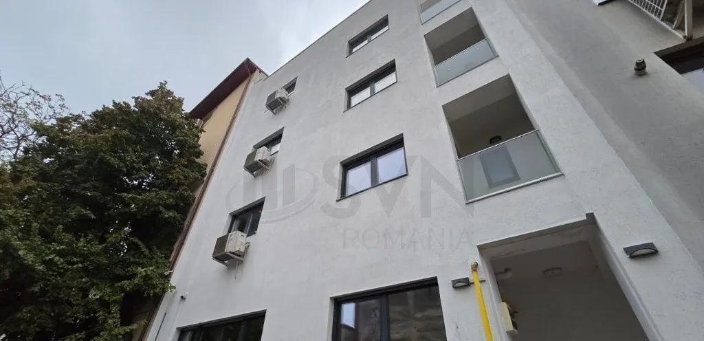 Casa si teren 720mp zona Chitilei Parc Bazilescu