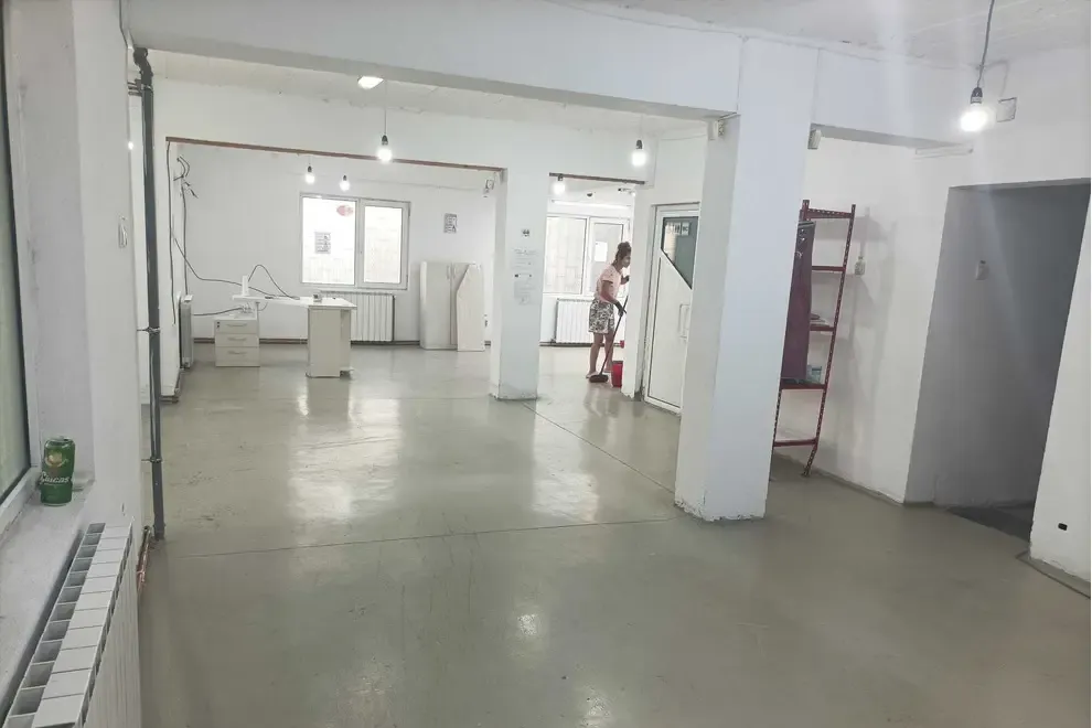 Inchiriez spatiu open space