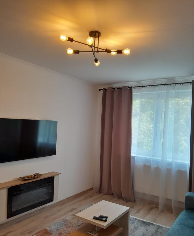 Berceni Turnu Magurele zona verde aproape de Metrou si patinoar