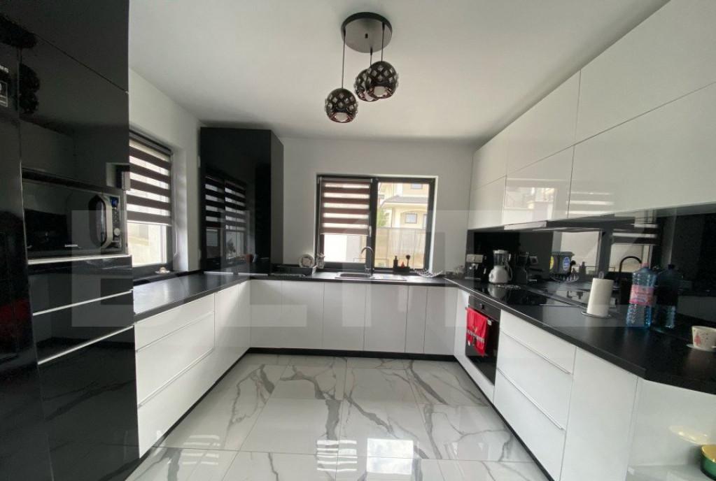 Casa de vanzare 5 camere 170 mp mobilata la cheie zona D