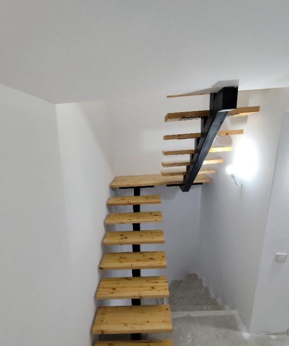 Tva 0 5 camere perete despartitor dublu unit prin casa scarii Ghiroda