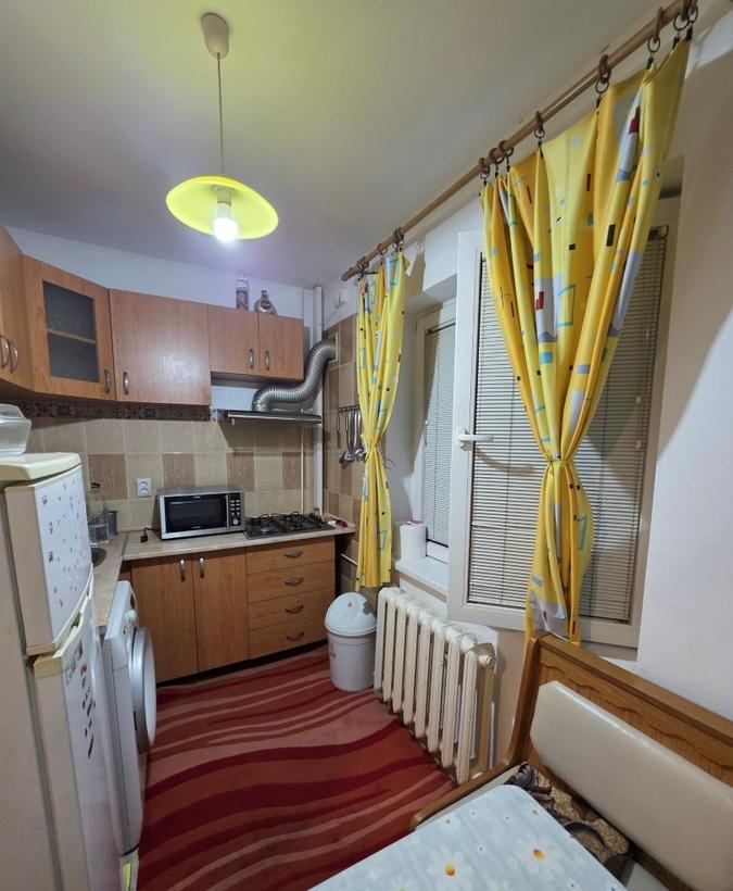 Dristor 15 minute metrou si parc ior Vitan Jieneasca bloc 1982 mixt