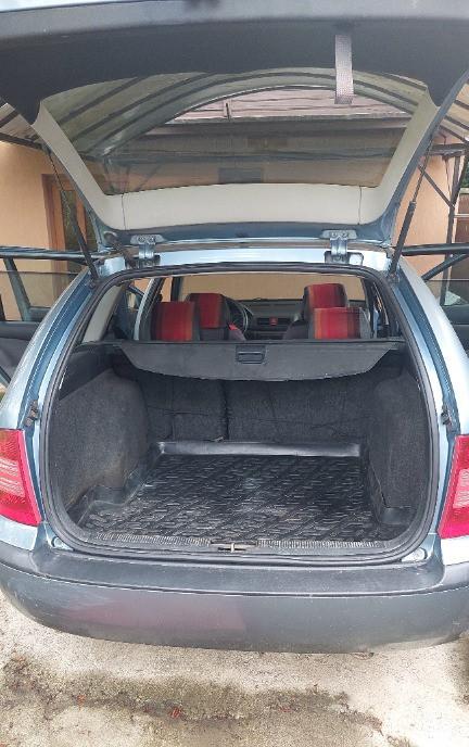 Skoda Octavia Tour Break 1 9 TDI AXR 2 200 eur