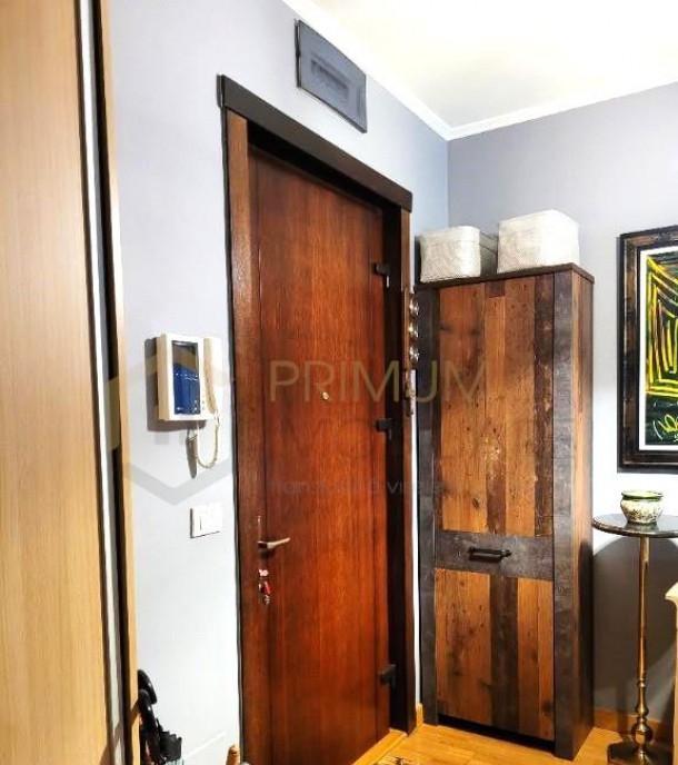 Semicentral bloc nou 3 cam lux 2 bai decomandat ce