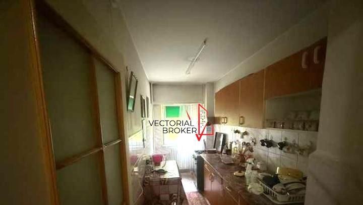 Tei Garsoniera 4/10 decomandata in bloc reabilitat langa Faculatea de Constructii